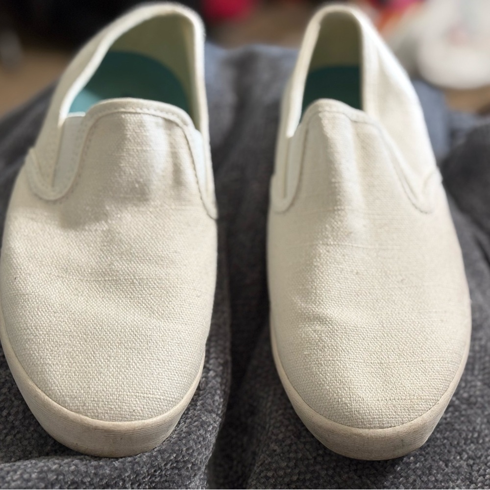Woman’s SeaVees Baja Slip On’s Size 6.5